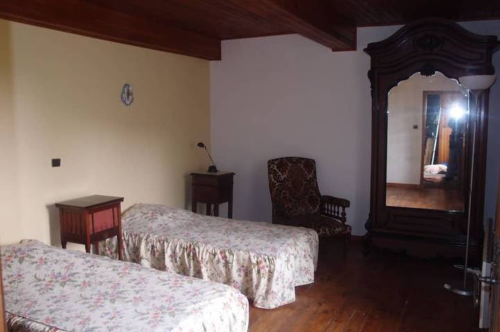 Location de vacances pour 8 personnes, avec terrasse et jardin à Seix - 2