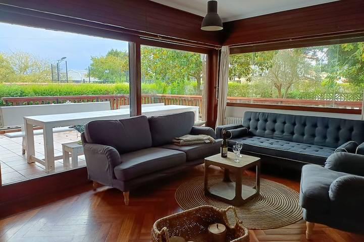 8 Chambres. 600 m2,Maison. 3000 m2 Jardin. 500 m2 de Parking. in Getxo, Côte Basque (Espagne)