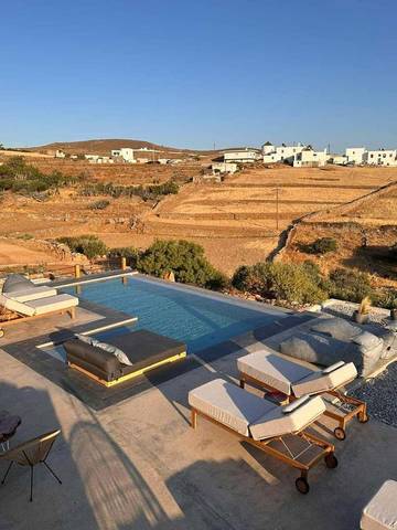 Cottage pour 2 personnes, avec piscine et terrasse dans Kithnos Chora