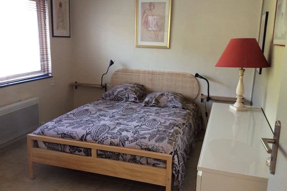 Zelfstandig appartement in een villa op groot bebost terrein op 10 minuten van Aix in Fuveau, Aix-en-Provence en omgeving