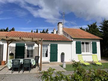 Gîte pour 4 personnes, avec terrasse et jardin à Bois-de-Céné