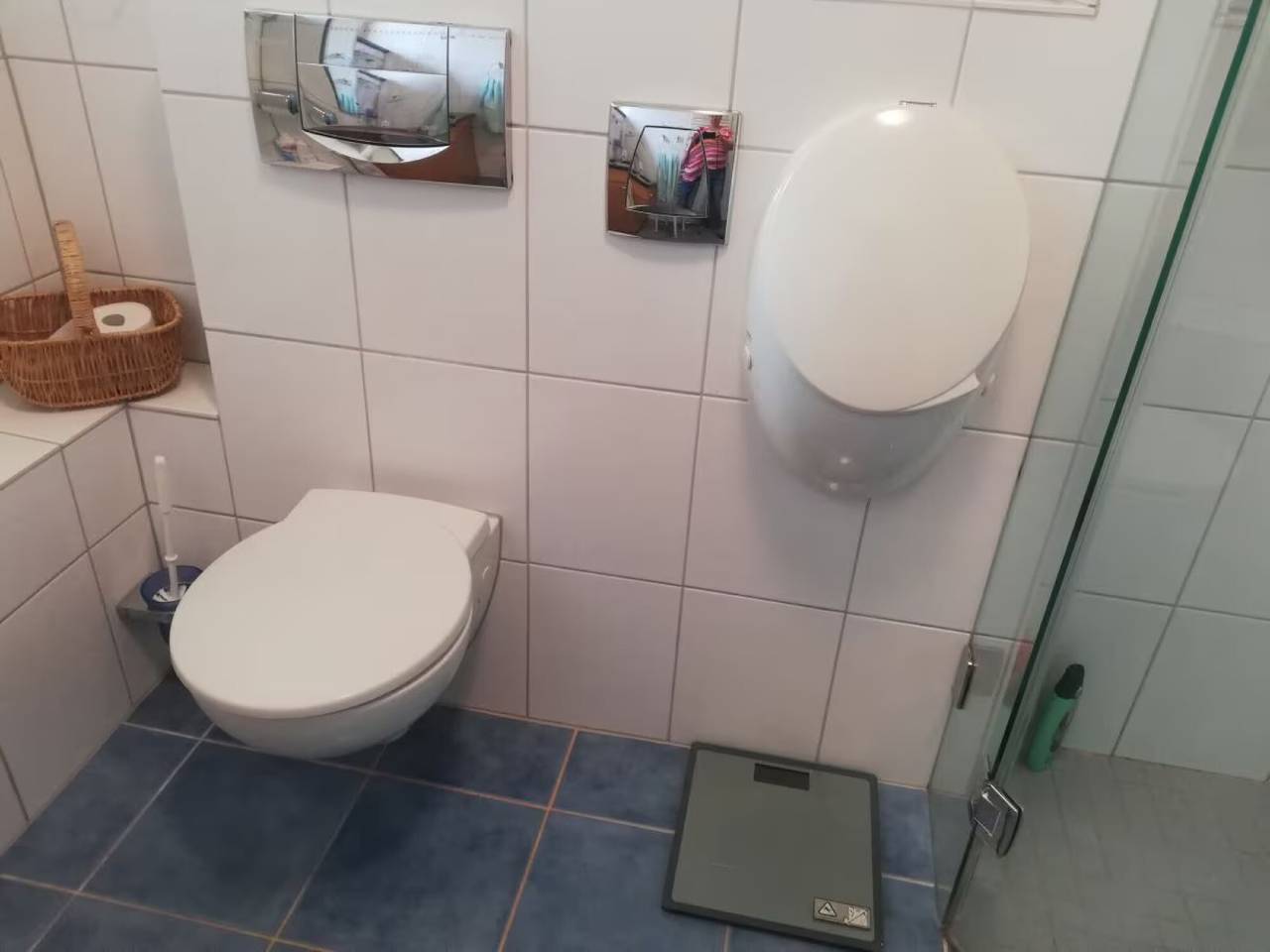 Holiday Home 'Hebborn' with Private Terrace, Shared Garden and Wi-Fi in Bergisch Gladbach, Rheinisch-Bergischer Kreis