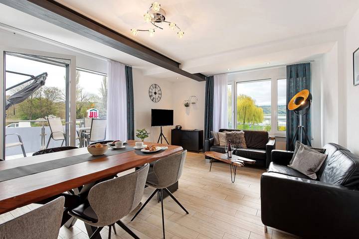 Ferienwohnung für 5 Personen, mit Balkon und Garten sowie Seeblick in Bodman-Ludwigshafen, Obersee (Bodensee)