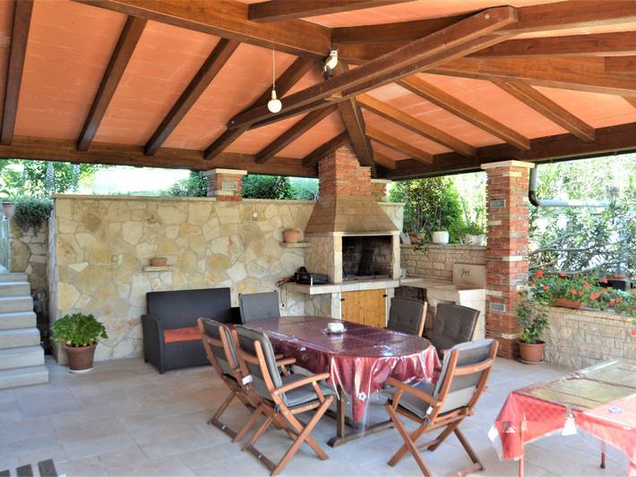 Ferienwohnung für 8 Personen, mit Balkon und Terrasse sowie Garten