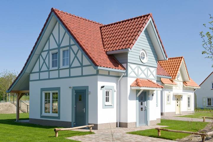Villa für 5 Personen, mit Balkon/Terrasse und Terrasse sowie Garten in Cadzand-Bad