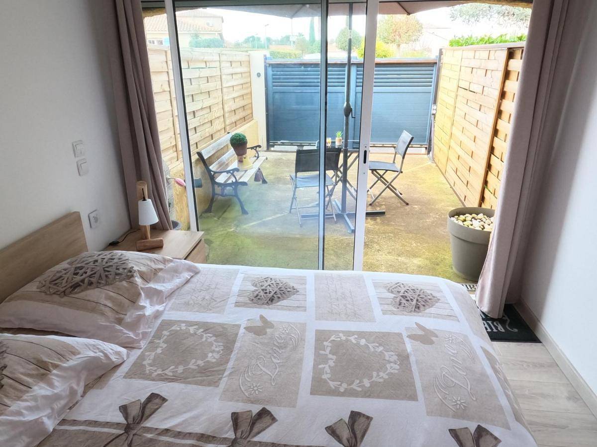 Double Room with Private Bathroom in Pinet (homonymie), Côte méditerranéenne (France)