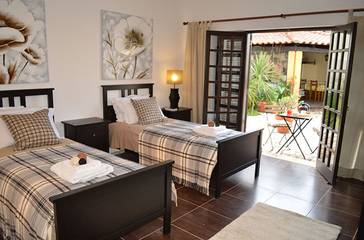 Chalet para 22 personas, con jacuzzi además de jardín y piscina, Familias con niños en Lisboa y alrededores