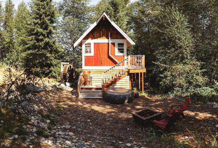 Treehouse Place at Deer Ridge Ole Mill in Mount Baker-Snoqualmie National Forest