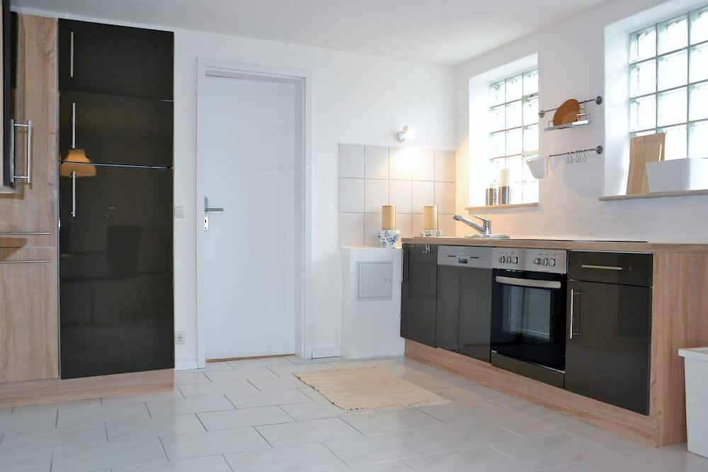 Ganze Wohnung, 2-Raum-Appartement mit Terrasse für bis 5 Personen - 10 Minuten zum Europapark - in Europa-Park, Mahlberg