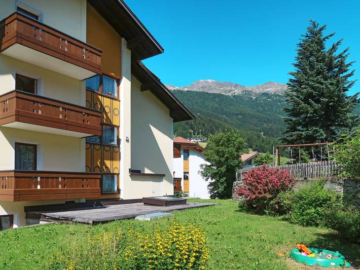 Ferienhaus für 32 Personen, mit Sauna und Garten sowie Balkon im Vinschgau - 2