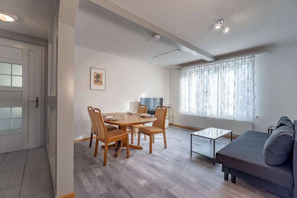 Ganze Wohnung, Spiez Center Apt: Free Parking, Near Interlaken in Spiez, Thunersee