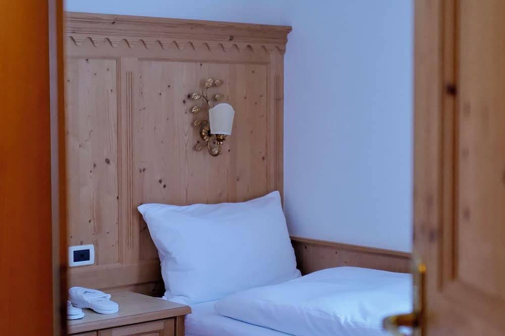 Luxury Chalet at the Foot of the Dolomites by the Castle in La Villa, Abtei