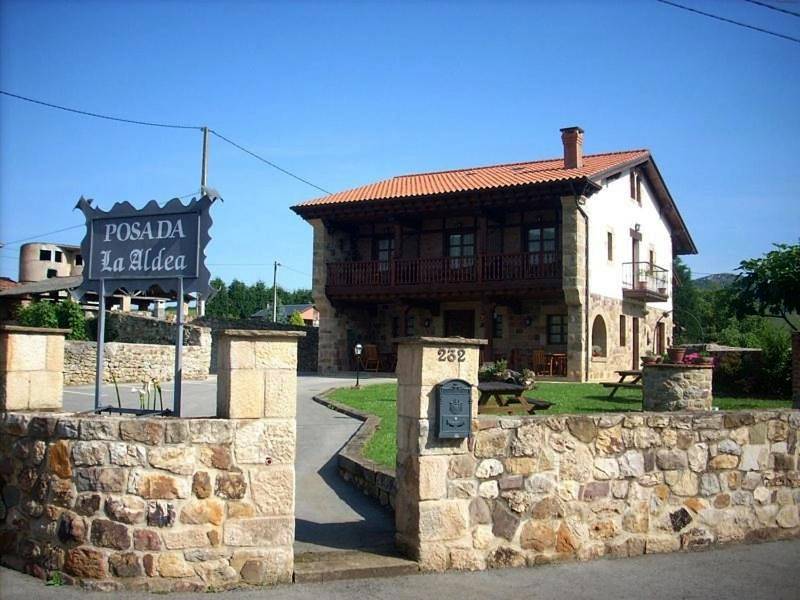 Posada La Aldea in Oreña, Alfoz de Lloredo