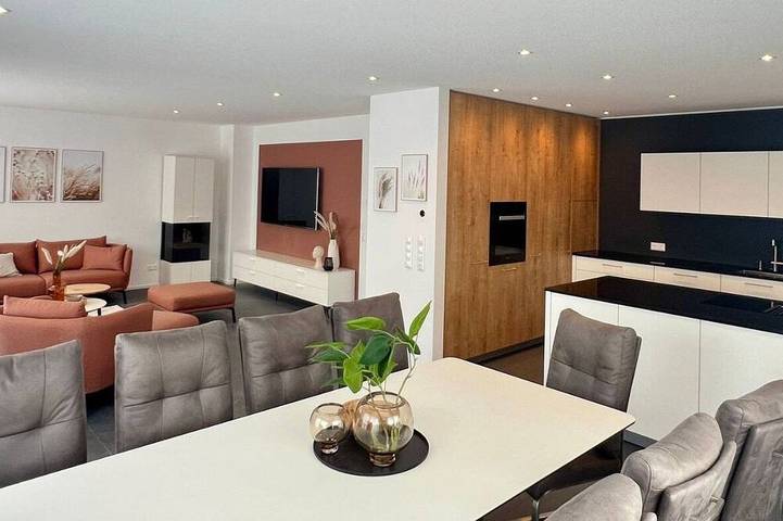 Luxus-Ferienhaus für 10 Personen, mit Terrasse und Garten