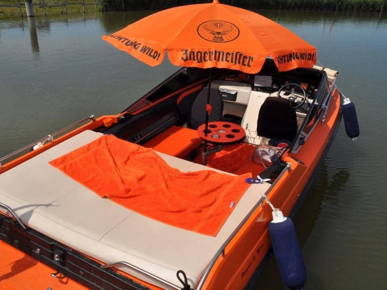 Villa am See 5 / Beach House in Sisikon, Vierwaldstättersee