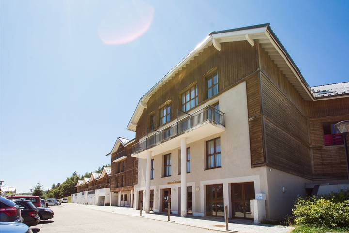 Location de vacances pour 2 personnes, avec sauna et balcon, adapté aux familles à Les Déserts
