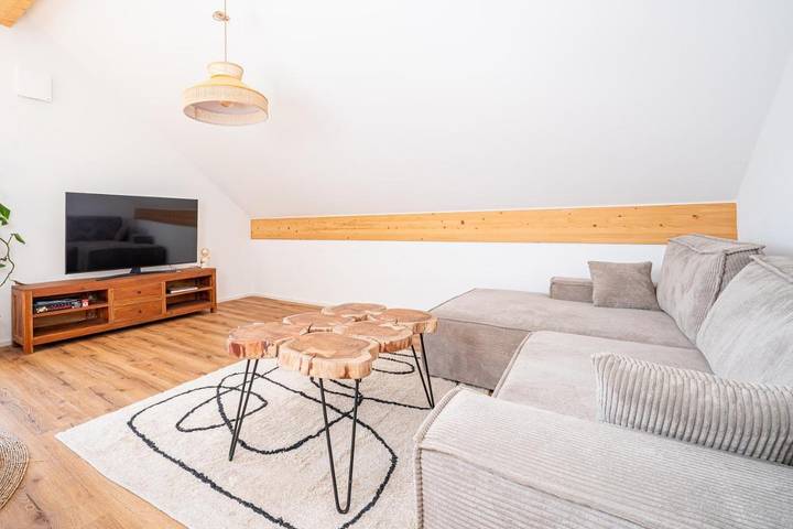 Ferienwohnung für 8 Personen, mit Ausblick und Garten sowie Seeblick in Das Blaue Land - 4