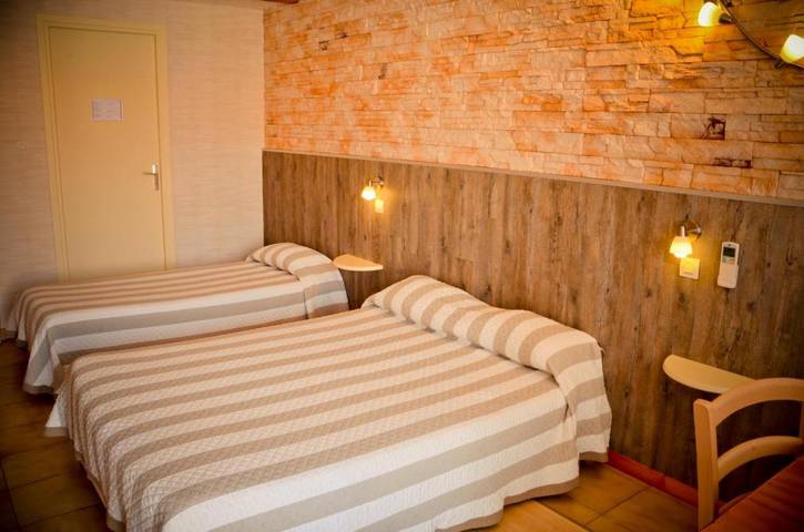 Hôtel pour 2 personnes, avec piscine dans Lac d'Hourtin Carcans - 3