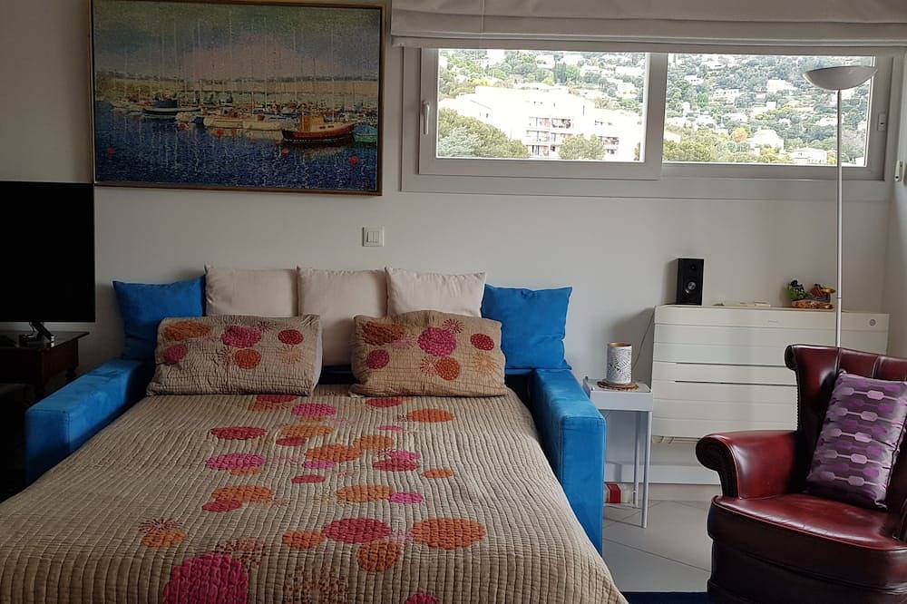 Apartamento entero, Rooftop villa with Jacuzzi and sea view 50m from Monaco. in Beausoleil, Nizza Region