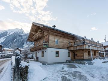 Ferienwohnung für 4 Personen, mit Balkon und Garten in Neukirchen am Großvenediger