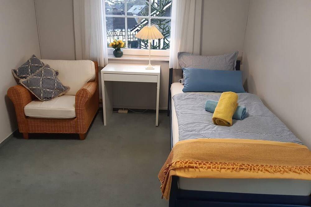 Ganze Wohnung, Ferienwohnung mit Balkon in der 1. Etage - Ferienwohnung Am Ölsbach in Mudersbach, Altenkirchen & Umgebung