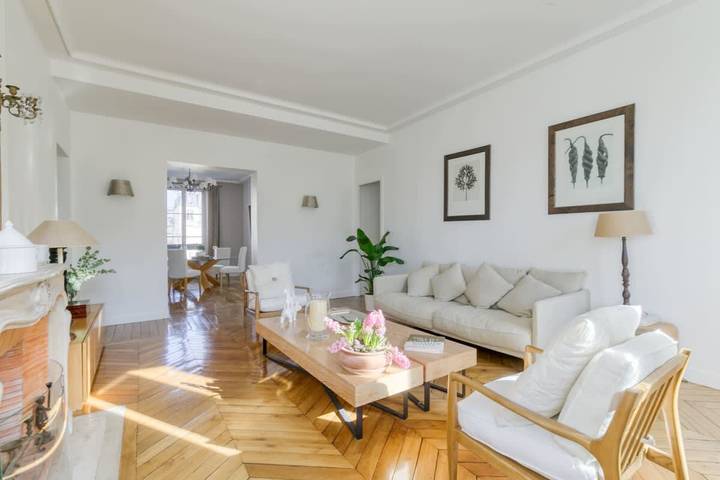 Gîte pour 6 personnes, adapté aux familles à Neuilly-sur-Seine - 2