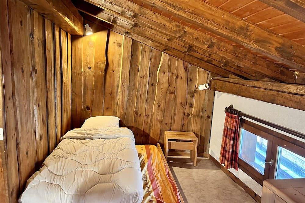 Chalet de Charme en Plein Cœur de Montchavin in La Plagne, Bellentre