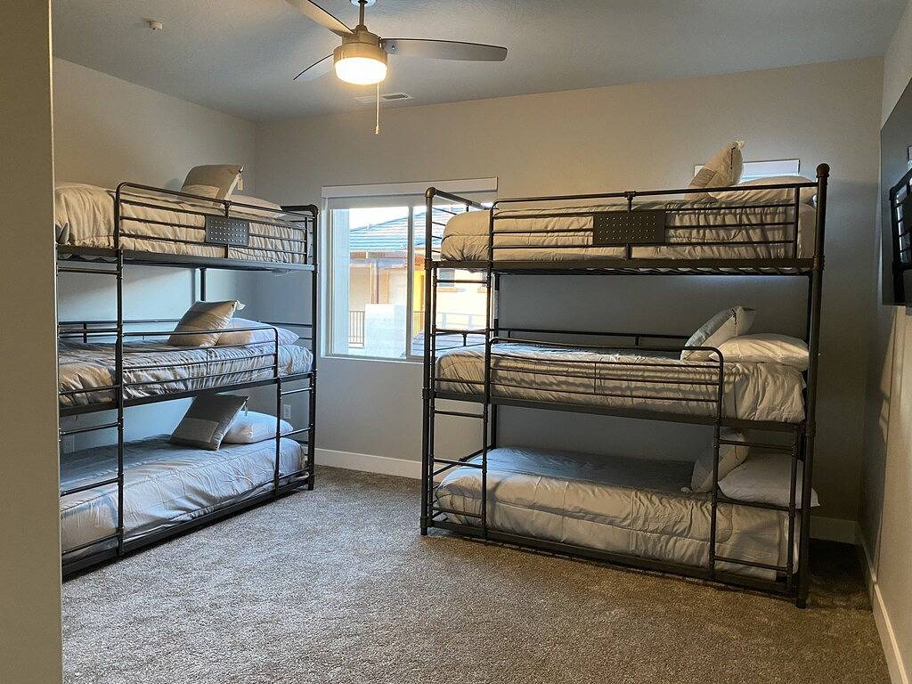Brand New Zion Village 3 bedroom 3 bath home - King Beds!!! in Hurricane, Zion Nationalpark