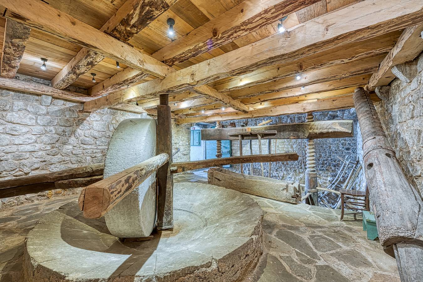 Ganze Wohnung, Beli Old Town Apartment in Cres Stadt, Cres