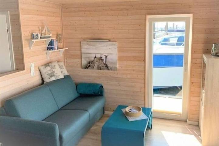 Hausboot für 5 Personen, mit Terrasse in Burgstaaken