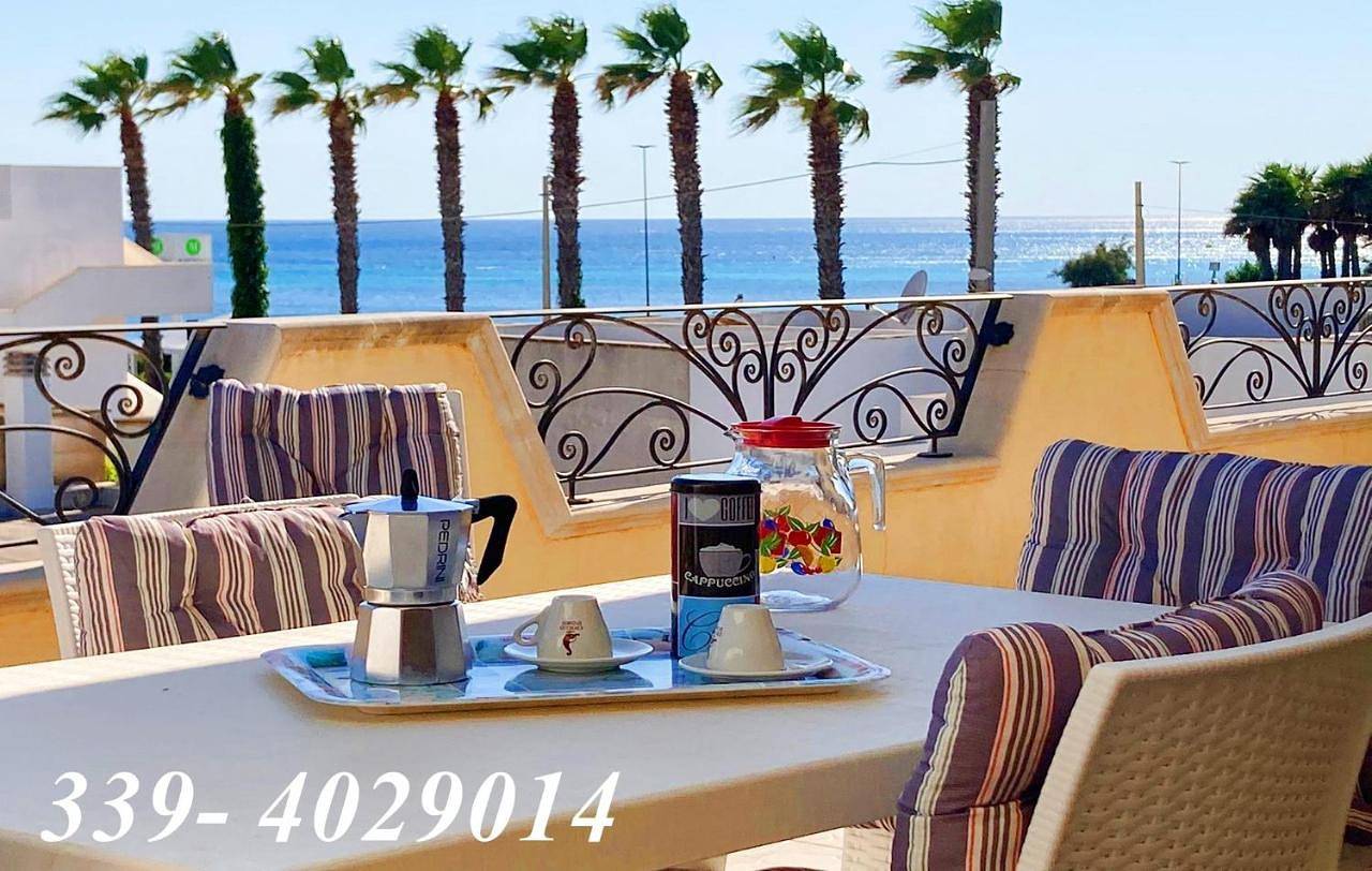 Appartement entier, Attico Relax Vista Mare a Due Passi dalla Spiaggia in Marina di Pescoluse, Torre Vado