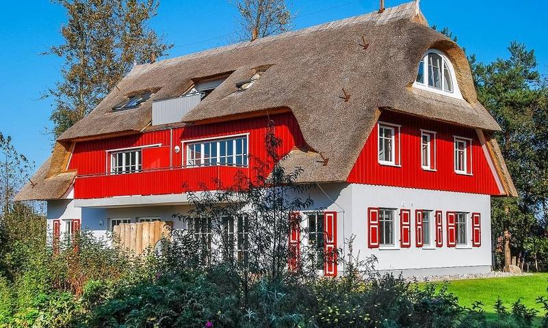 Ferienwohnung für 4 Personen, mit Balkon und Garten sowie Sauna und Ausblick in Wieck am Darß, Darß