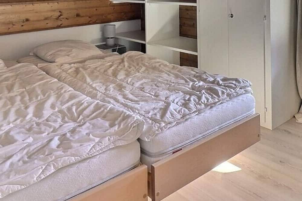 Appartamento intero, Comfortable studio on 2 levels for 2 to 4 people, living room with 1 divan bed, kitchen area with di in Grimentz, Anniviers