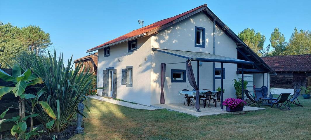 Gîte pour 2 personnes, avec Terrasse ainsi que Jardin et Vue