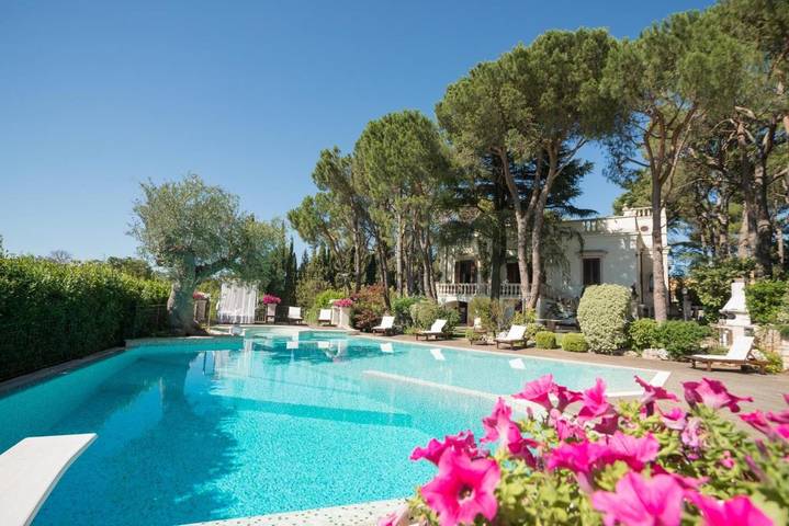 Gîte pour 10 personnes, avec piscine et jardin à Fasano - 4