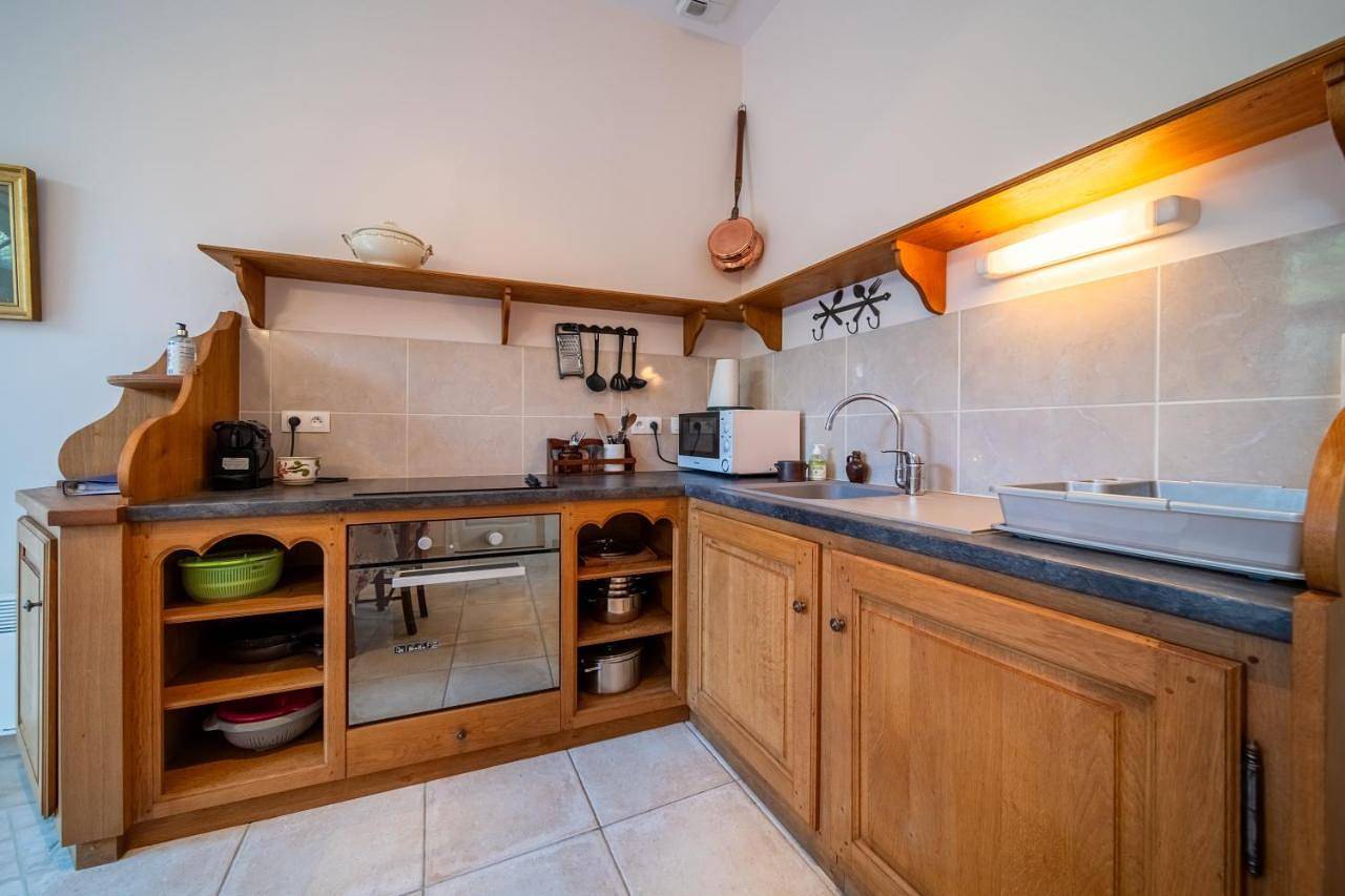 Three-Bedroom House in Valognes, Côte de la Déroute