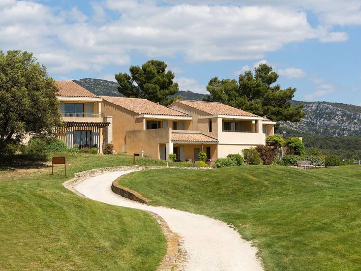 Gîte pour 6 personnes, avec piscine et terrasse, animaux acceptés à Saumane-de-Vaucluse - 3