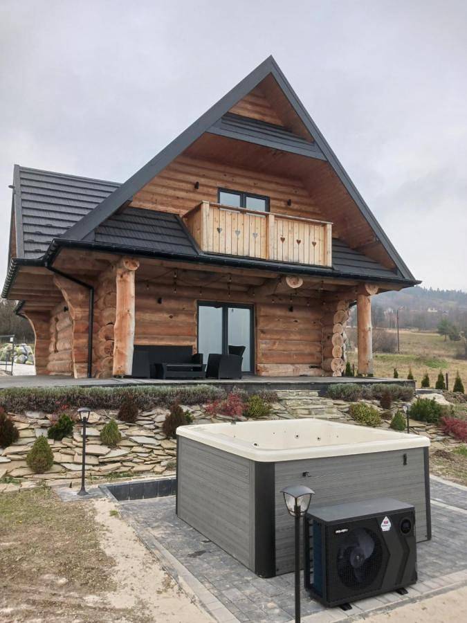 Domek w górach z balią jacuzzi Asina Chata Zawoja in Zawoja, Karpaty (Polska)