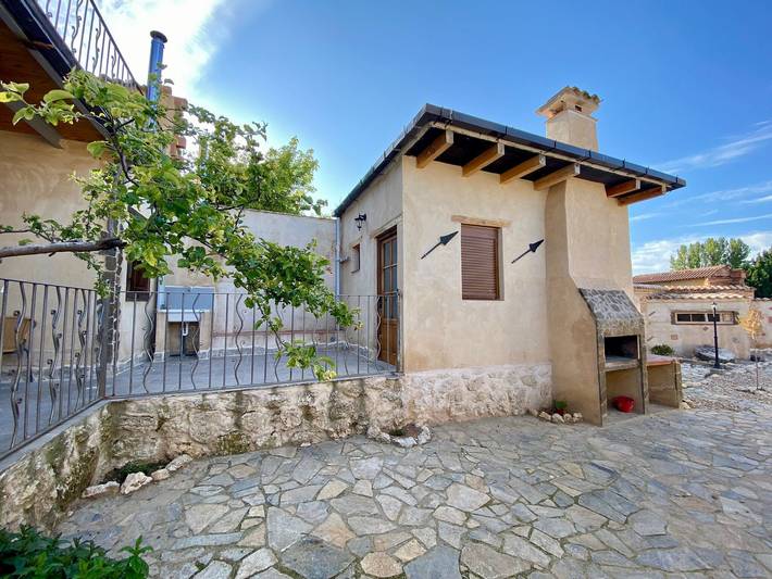 Finca 'La Mambla De La Ribera 1' mit Bergblick, Gemeinschaftsgarten und Wi-Fi in Ribera del Duero, Mambrilla de Castrejón