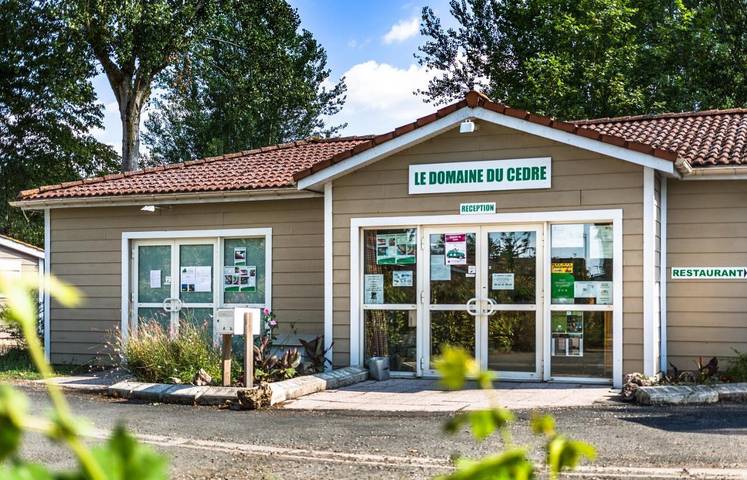 Parc de vacances pour 6 personnes, avec piscine et jardin à Rivières - 3