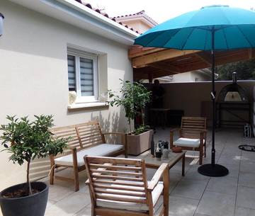 Gîte pour 6 personnes, avec piscine et terrasse à Saint-Bauzille-de-Montmel