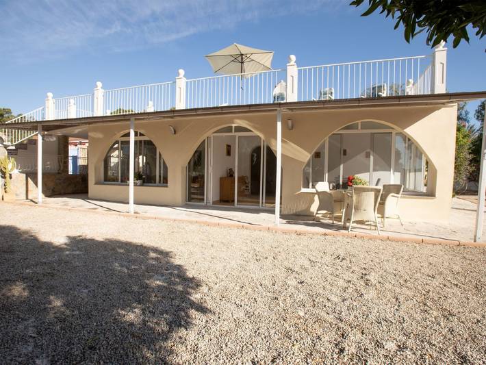 Apartamento para 4 personas, con jardín y piscina, Se admiten mascotas en Muchamiel