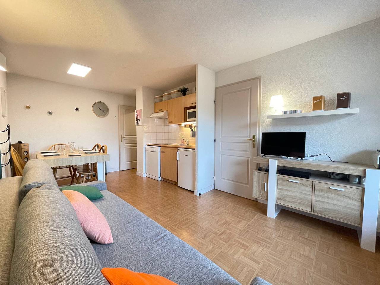 Apartamento entero, Apartamento para 6 pers. con piscina al pie de las pistas in Flumet, Albertville region