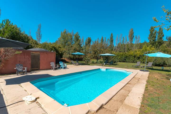 Location de vacances pour 2 personnes, avec jardin et bassin pour enfant, animaux acceptés à Roussillon - 3