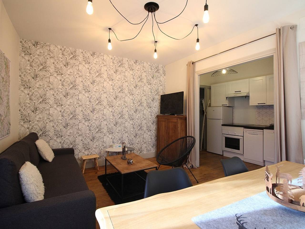 Appartement entier, Appartement 8 pers, centre Mont-Dore, Wifi in Mont-Dore, Parc naturel régional des Volcans d'Auvergne