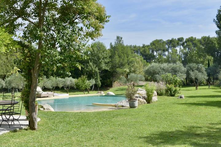 Location de vacances pour 6 personnes, avec jardin et terrasse, animaux acceptés à Noves - 3