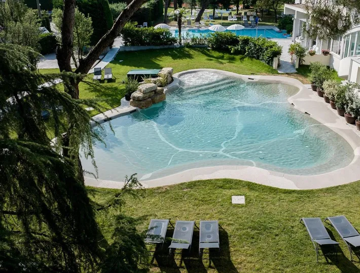 Hotel per 3 persone, con giardino e piscina nonché sauna - 1