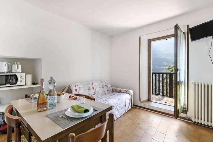 Gîte pour 4 personnes, avec balcon à Tenno - 2