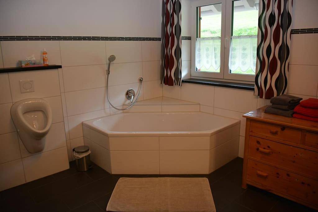 Ganze Wohnung, Three-Bedroom Apartment in Stiefenhofen, Bayerisch Schwaben
