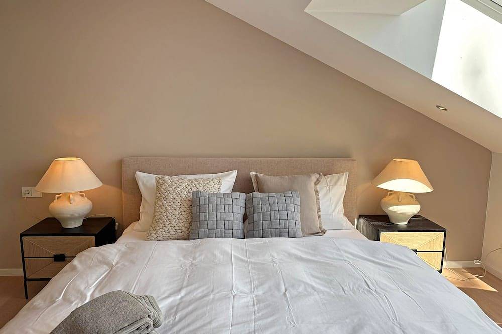 Ferienhaus Allgäu: Wohnküche, Kamin, 4 Schlafzimmer, 3 Bäder, Terrasse & Hottub in Oberstdorf, Bayerisch Schwaben